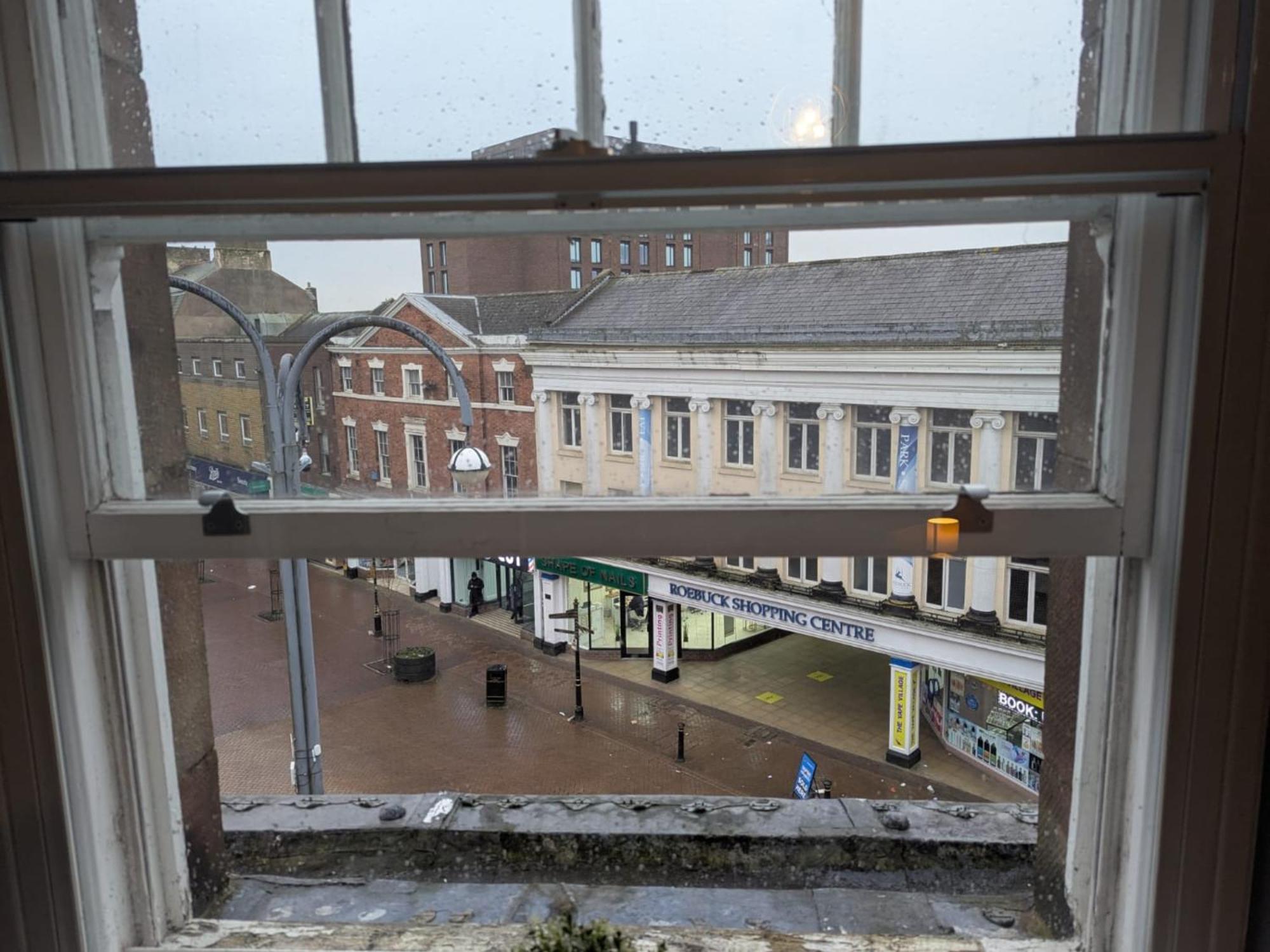 Darwin Stays - Service Accommodation In Newcastle Under Lyme City Centre Экстерьер фото