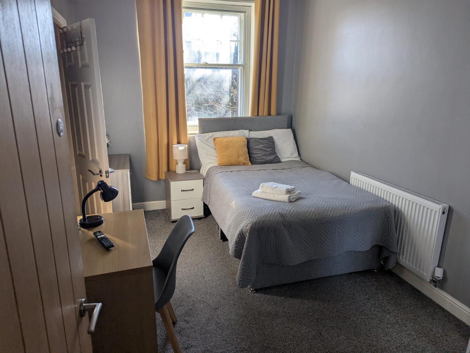 Darwin Stays - Service Accommodation In Newcastle Under Lyme City Centre Экстерьер фото